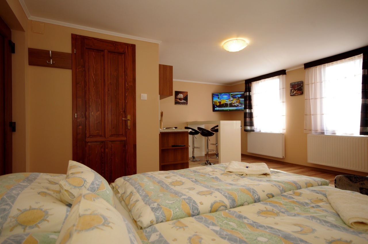 gyula-brill-apartman-smaragd-apartmanhaz-kep3