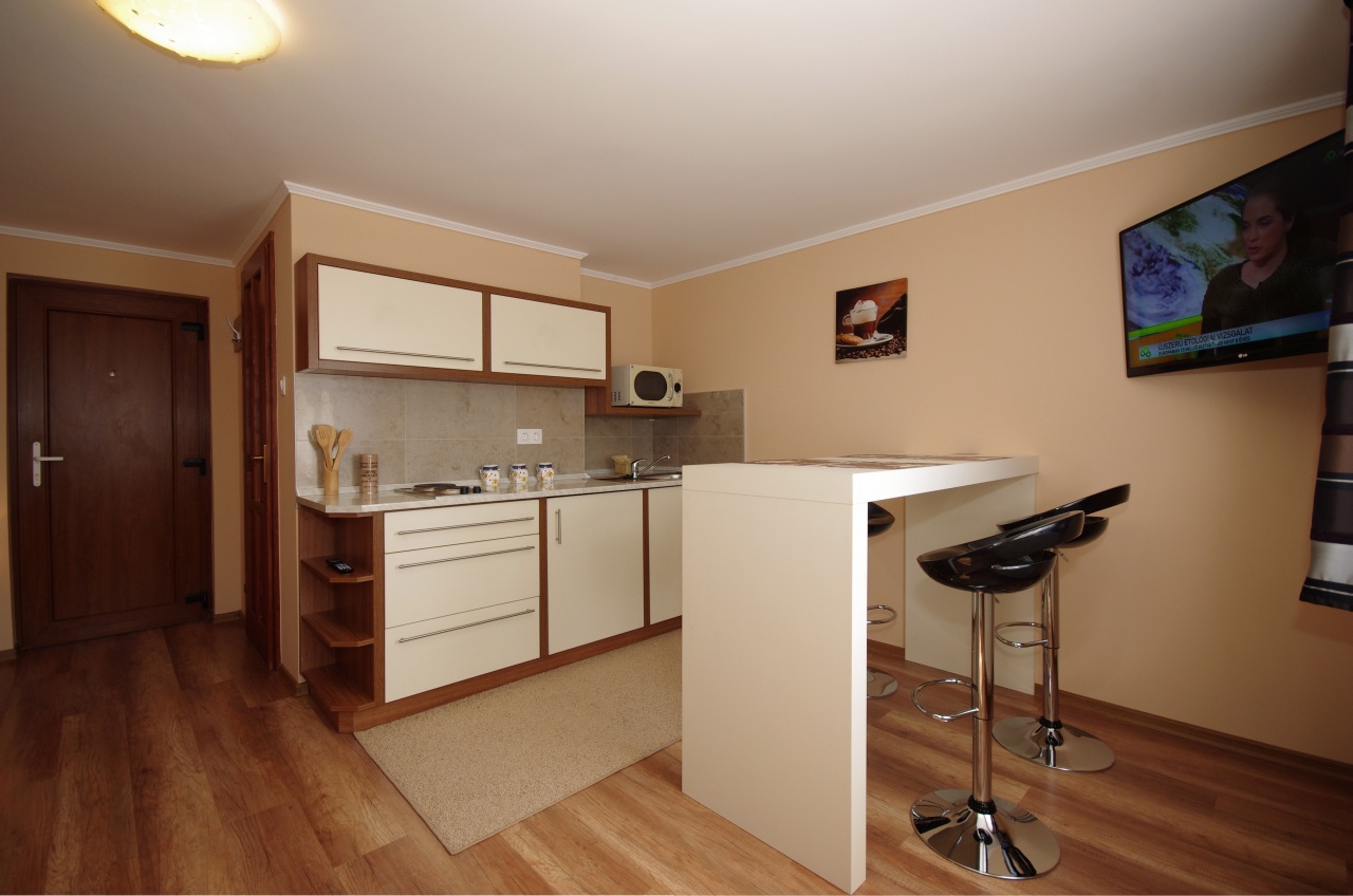 gyula-brill-apartman-smaragd-apartmanhaz-kep8